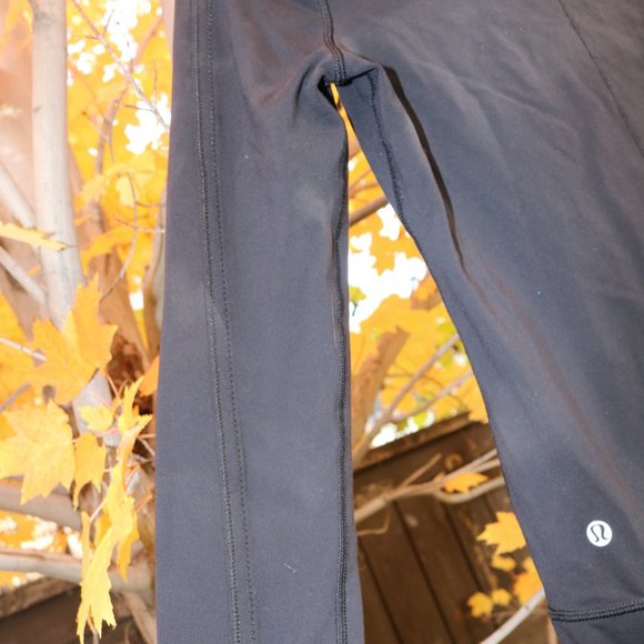 Lululemon full zip thick and stretchy sweater/jacket sz 2 - Picture 4 of 6